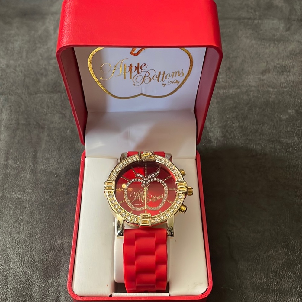 Apple Bottoms Watch